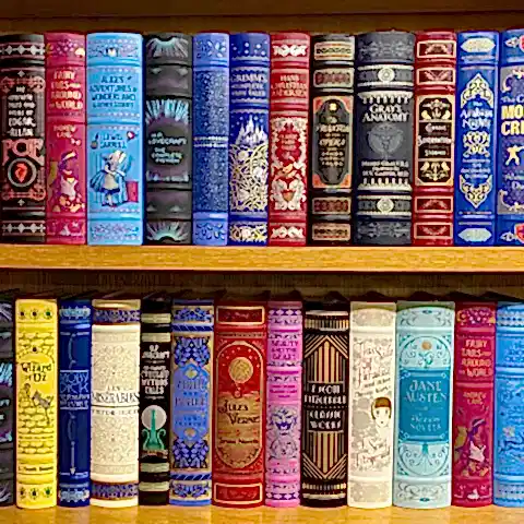 A Tale of Two Cities - Softcover