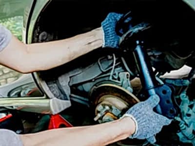 Rear Shock Absorber Replacement